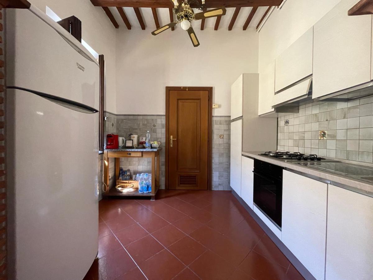 Grande Appartamento In Centro Pontedera Εξωτερικό φωτογραφία